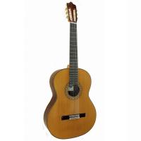 Купить Гитара классическая испанская мастеровая ALHAMBRA Luthier Rio